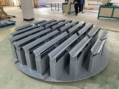 Innovative Tower Internal Technologies for Distillation Effi